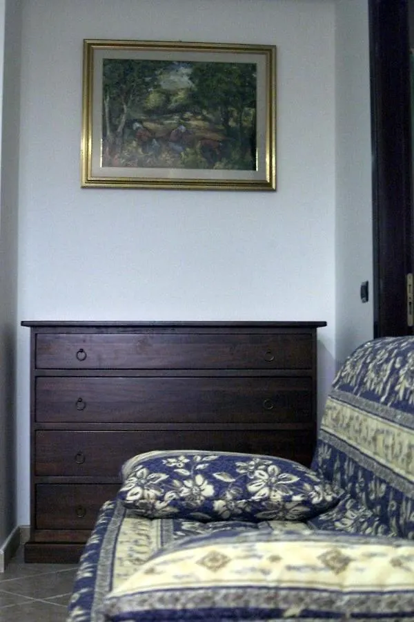 Agriturismo Sant'Anna Orti In Oliveta Biologica Con Vista Sullo Stretto Di Messina 0*,  Itálie
